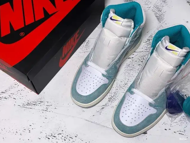 Bmlin Jordan 555088-311 OG High Turbo Green Retro 1 Air 0525
